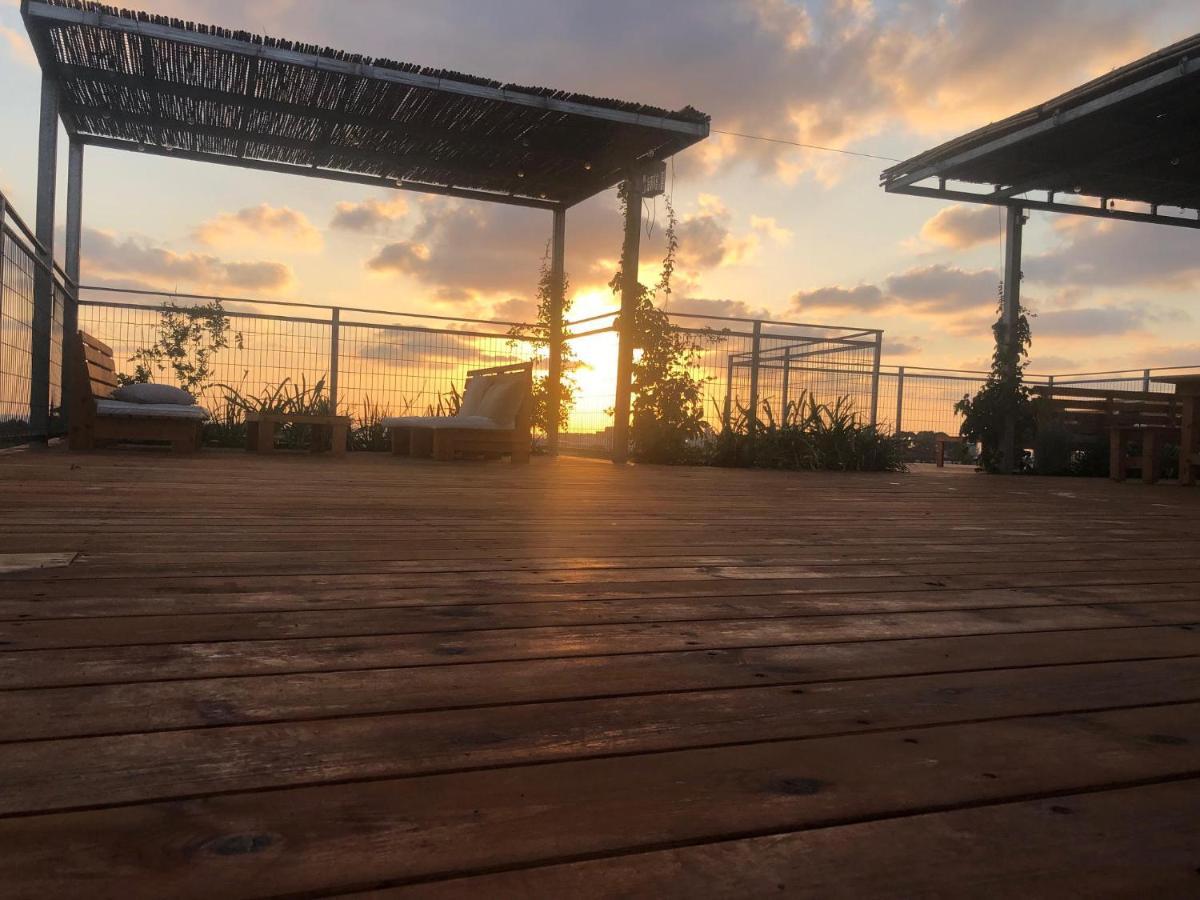 Atlit Rooftop Glamping المظهر الخارجي الصورة